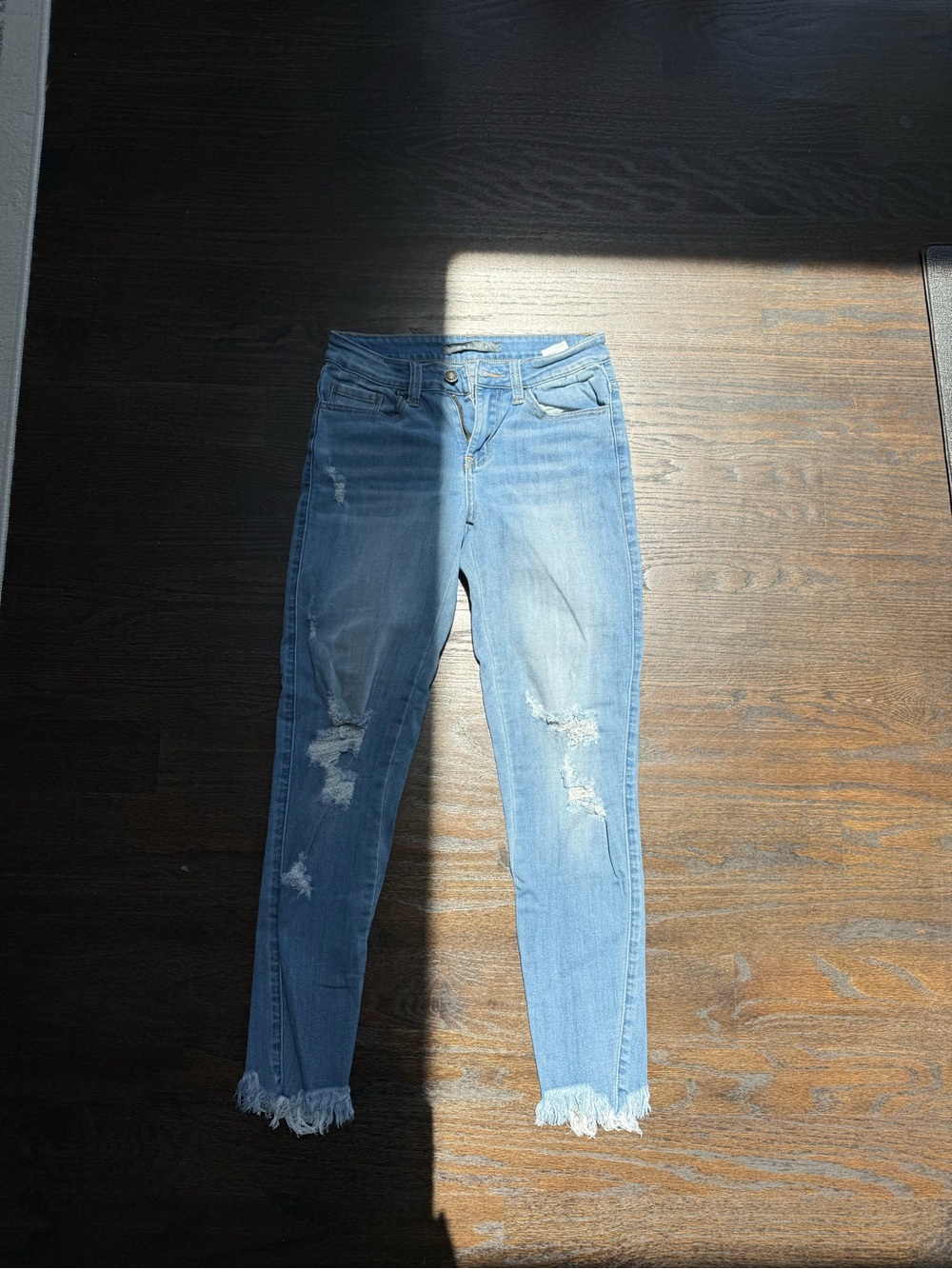 Light Wash Distressed Skinny Jeans with Frayed Hem